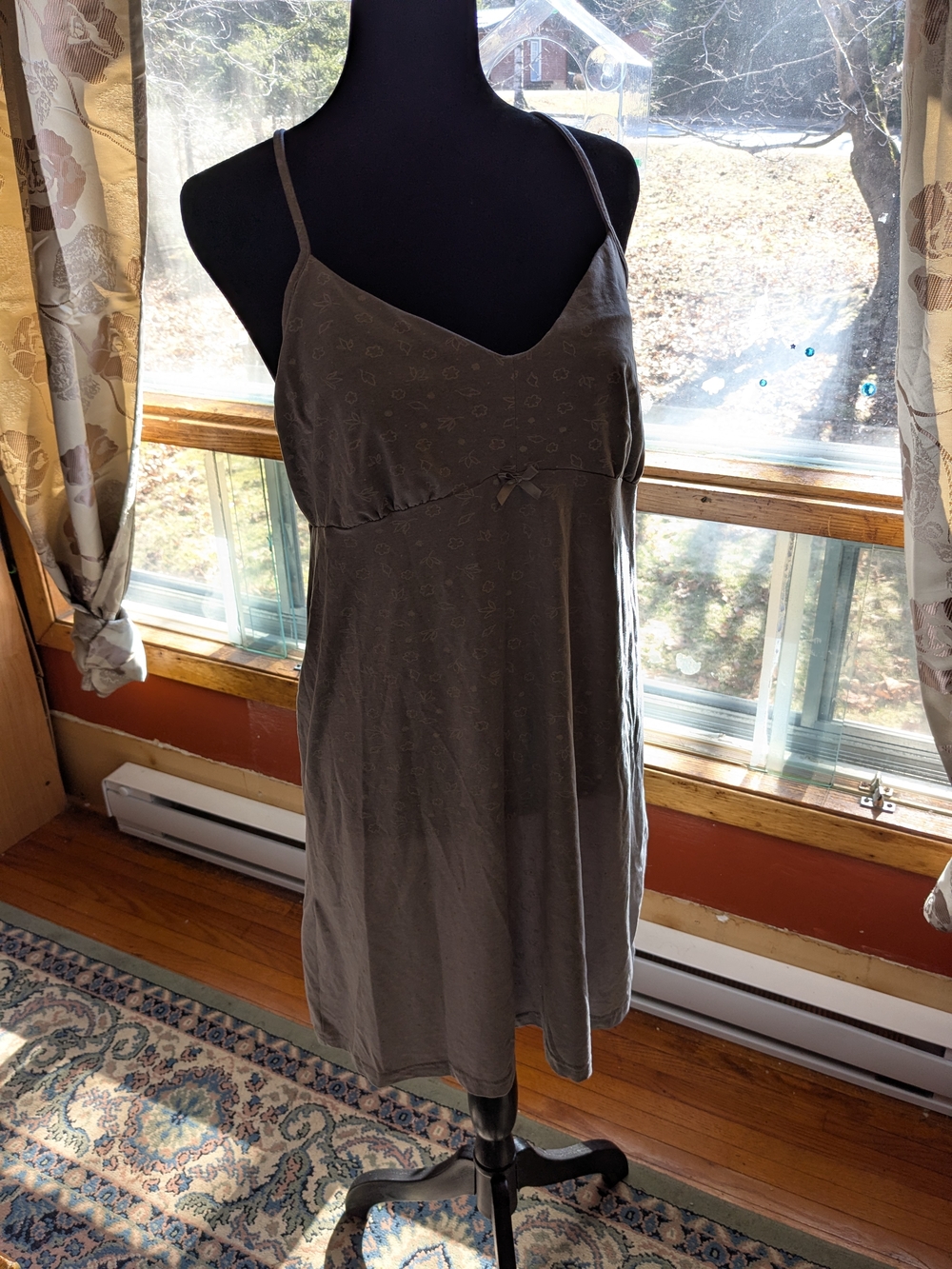 La Vie En Rose Light Grey Floral Sleepwear Slip